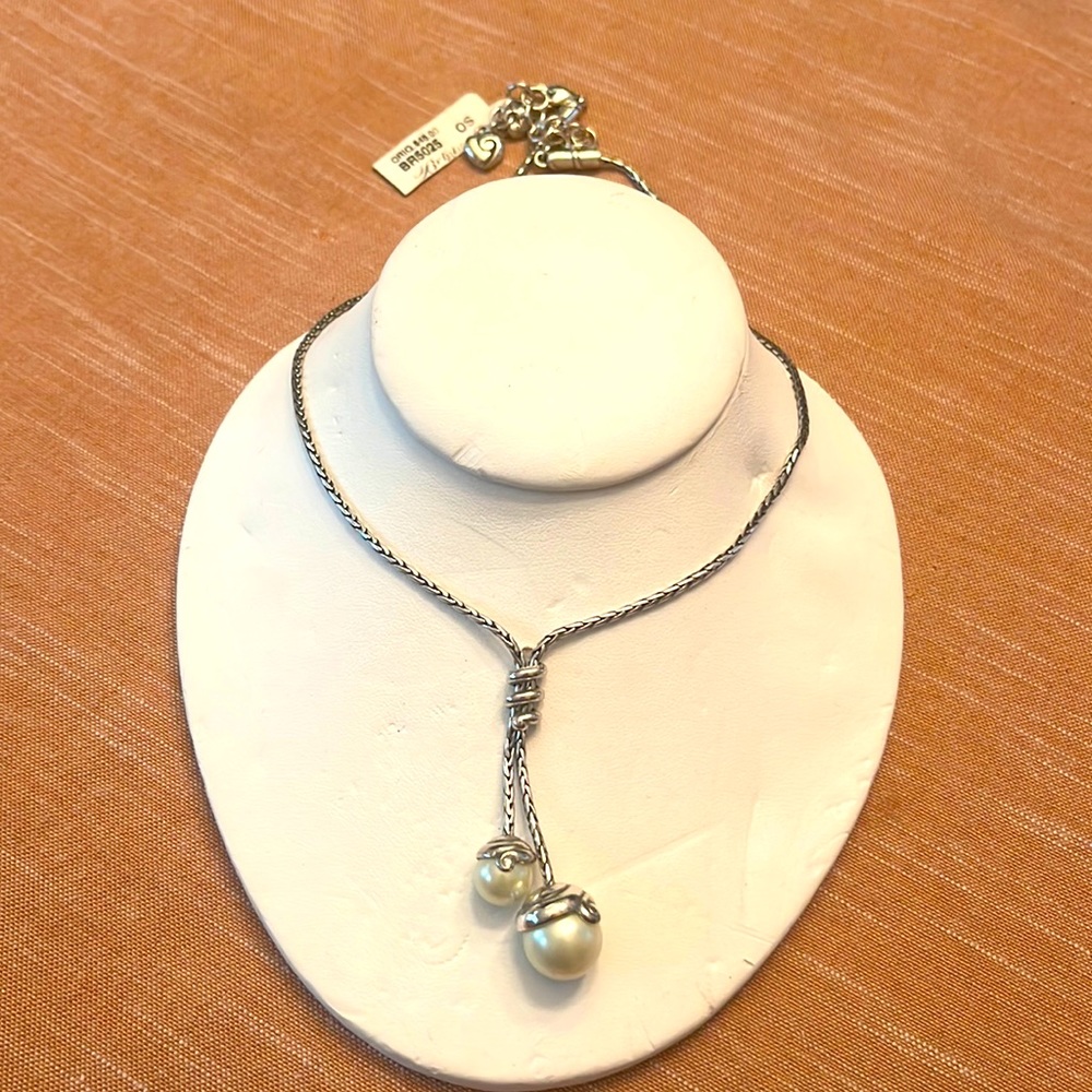 Brighton Pearlesque Lariat
